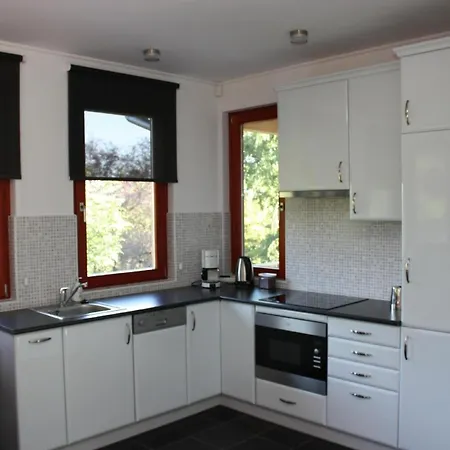 بيت للعطل Haus Mit Grossem Garten, Terrasse Und Balkon Szolad